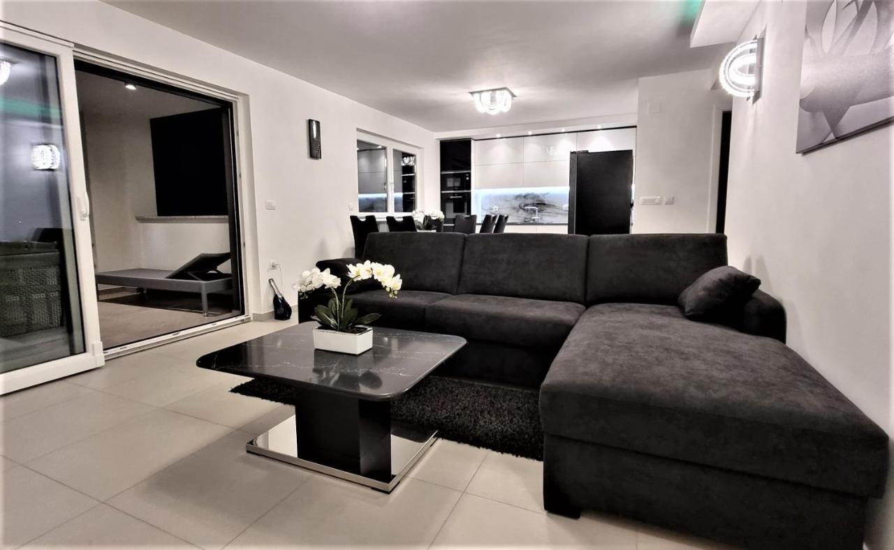 Bartol Luxury Apartments Krk Croatia, With Own Hot Tub - Whirlpool 크르크 외부 사진