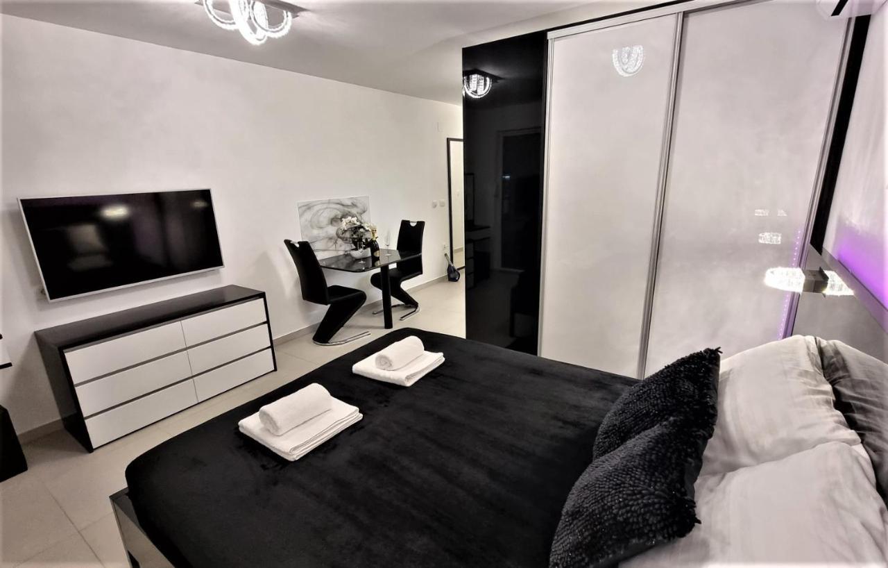 Bartol Luxury Apartments Krk Croatia, With Own Hot Tub - Whirlpool 크르크 외부 사진