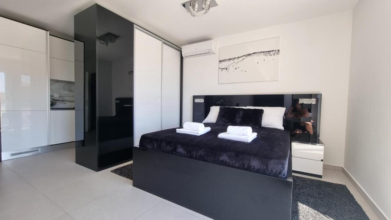 Bartol Luxury Apartments Krk Croatia, With Own Hot Tub - Whirlpool 크르크 외부 사진