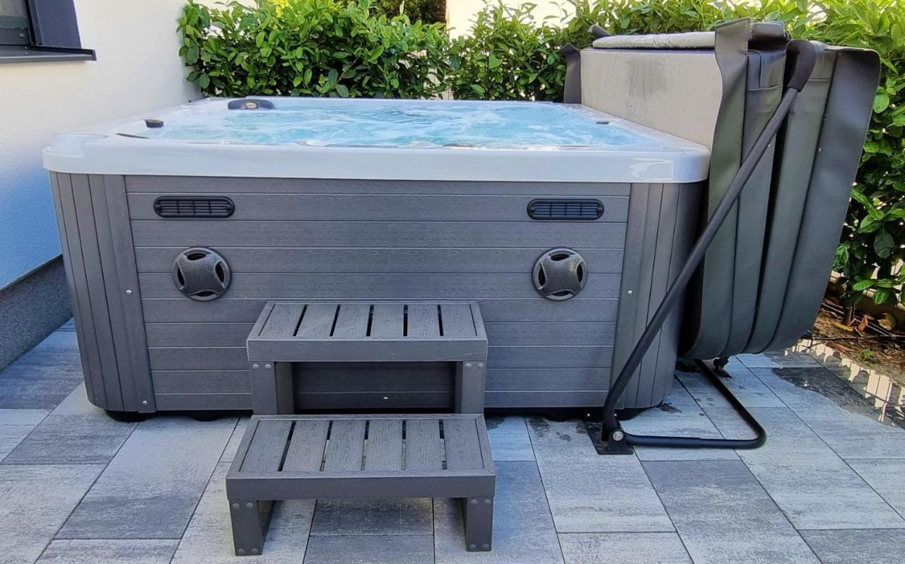 Bartol Luxury Apartments Krk Croatia, With Own Hot Tub - Whirlpool 크르크 외부 사진