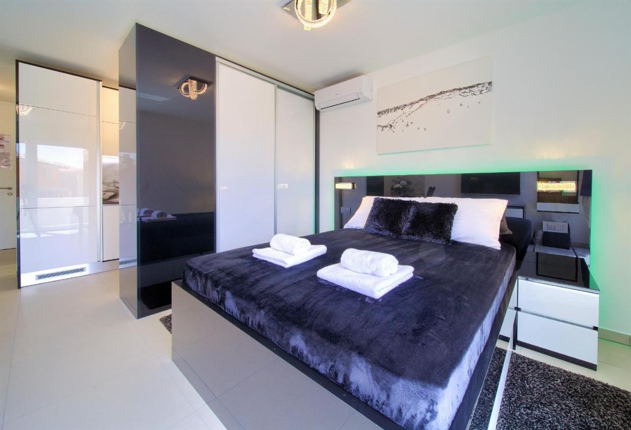 Bartol Luxury Apartments Krk Croatia, With Own Hot Tub - Whirlpool 크르크 외부 사진